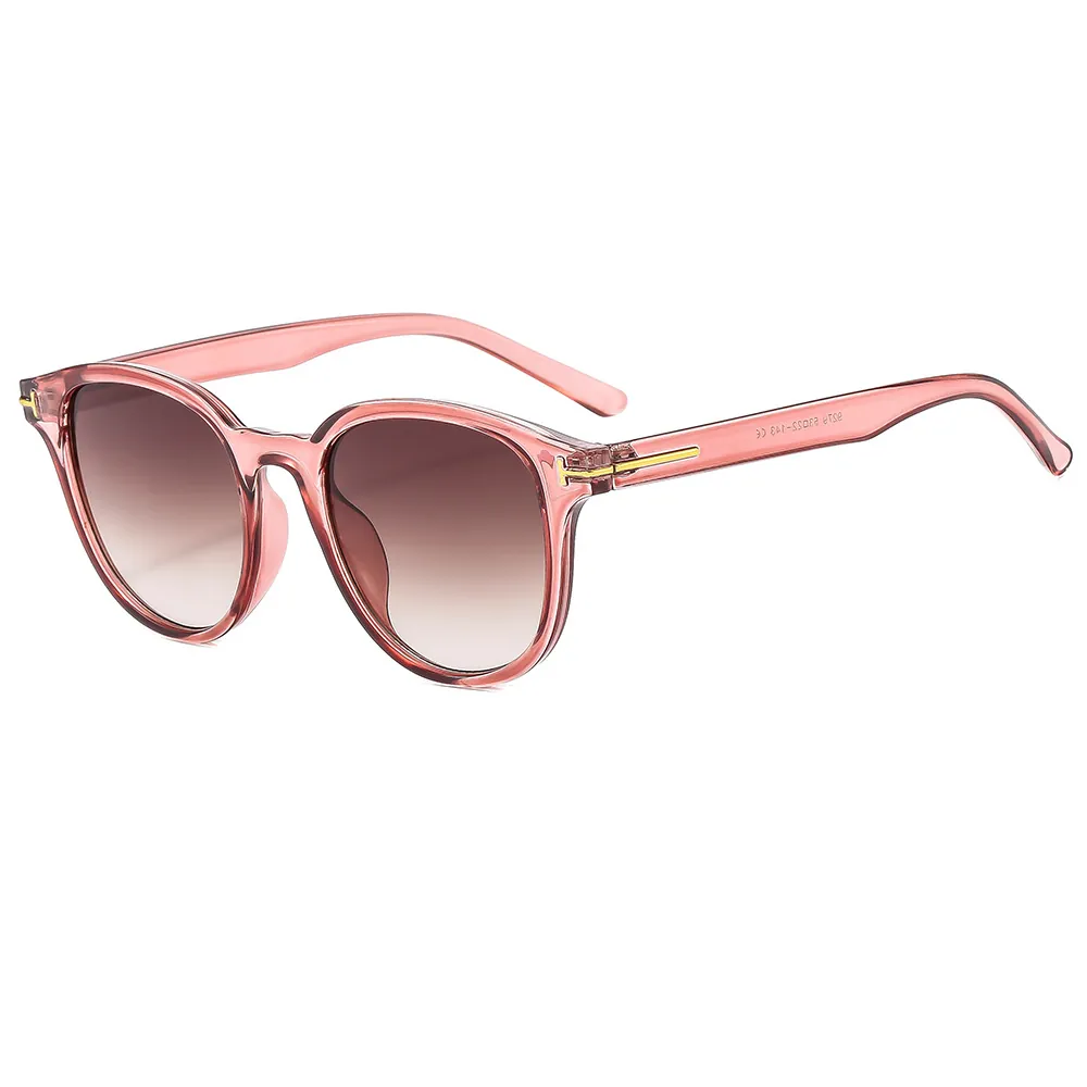 Retro Square Sunglasses UV400 Protection PC Frame Metal T Decoration Chic Ins Style For Outdoor Travel Unisex