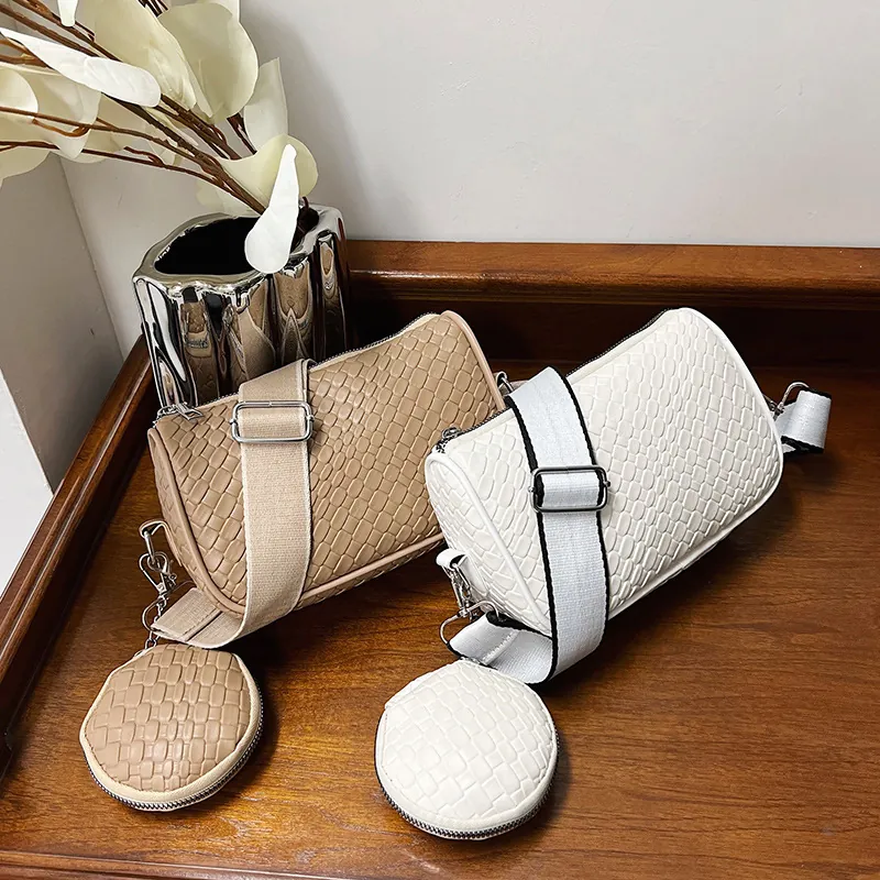 Woven PU Leather Crossbody Bag With Mini Round Coin Purse Wide Shoulder Strap Retro Messenger Handbag For Women