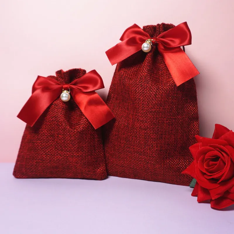 Sacchetto Regalo Con Coulisse In Tela Di Sacco Con Fiocco In Raso E Decorazione Di Künstliche Perle Per Matrimonio Festival Conservazione Gioielli Rosso Vino