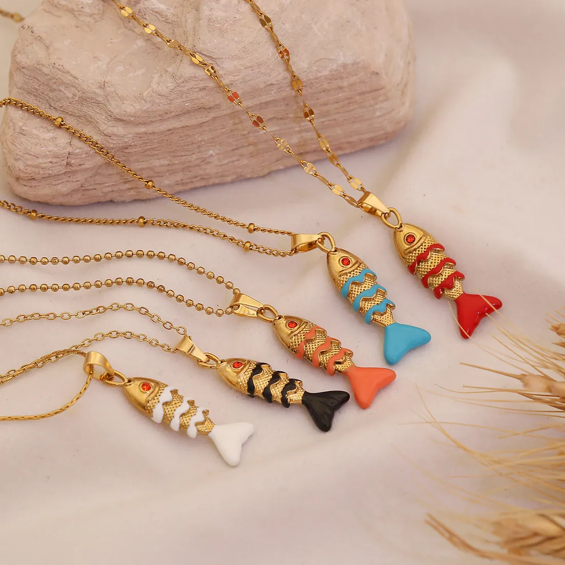 Collier Pendentif Poisson Koi En Émail En Acier Inoxydable Pour Femmes Bijoux De Luxe Animal Poisson D'Or Style Ins