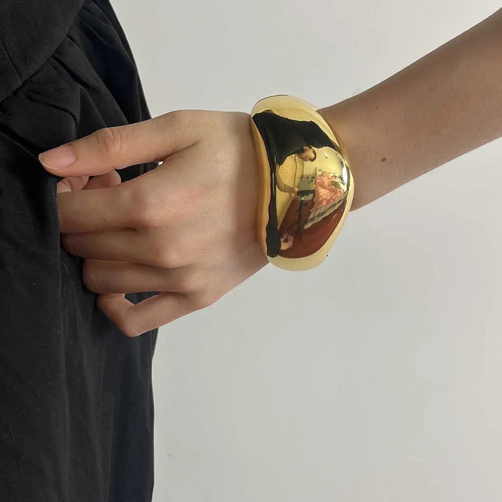 Breites Armband Unregelmäßiges Skulpturales Geometrisches Hochglanzpoliertes Metall Glänzendes Frühlingsarmband Für Frauen
