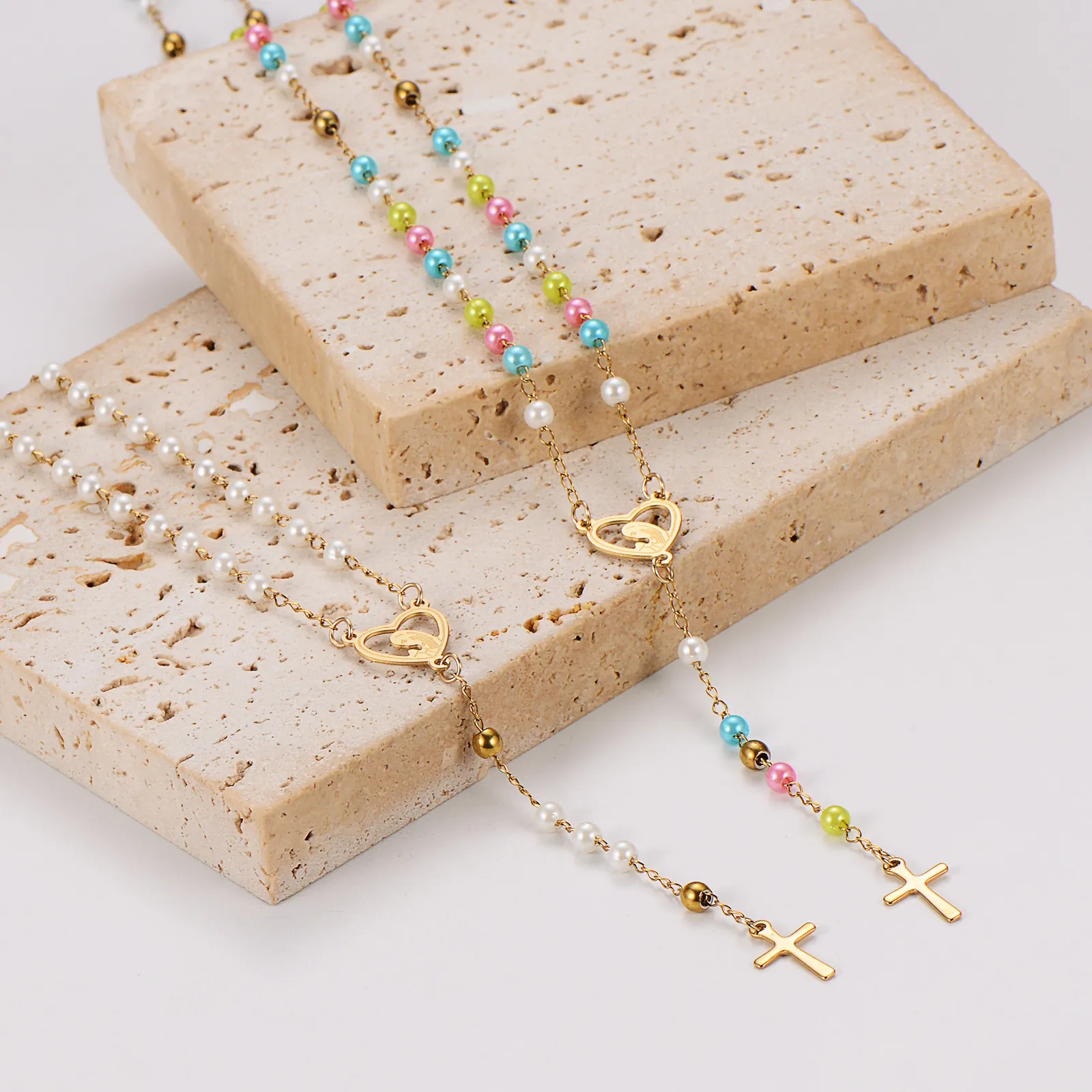 Collier Doux Français En Acier Inoxydable 304 Avec Künstliche Perles Fantaisie Colorées Médaille Cœur Pendentif Croix Bijoux Femme