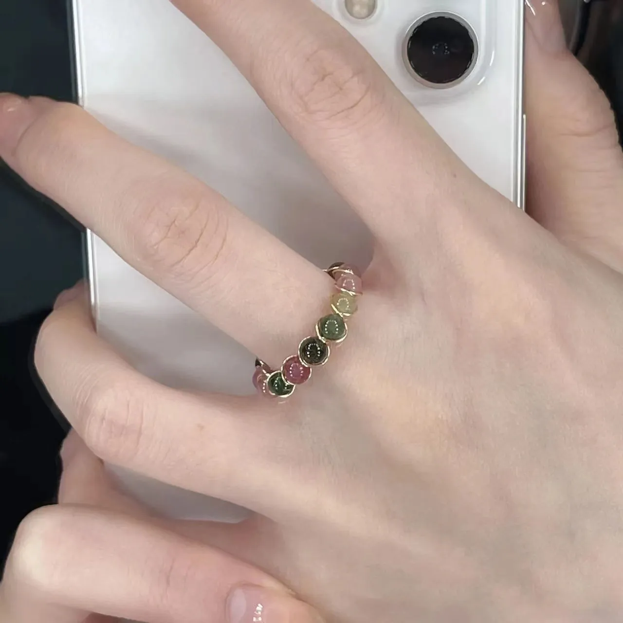 Handgefertigter Bunter Edelsteinperlen Ring Metalldraht Verstellbar Offen Mode Nischenschmuck Für Damen