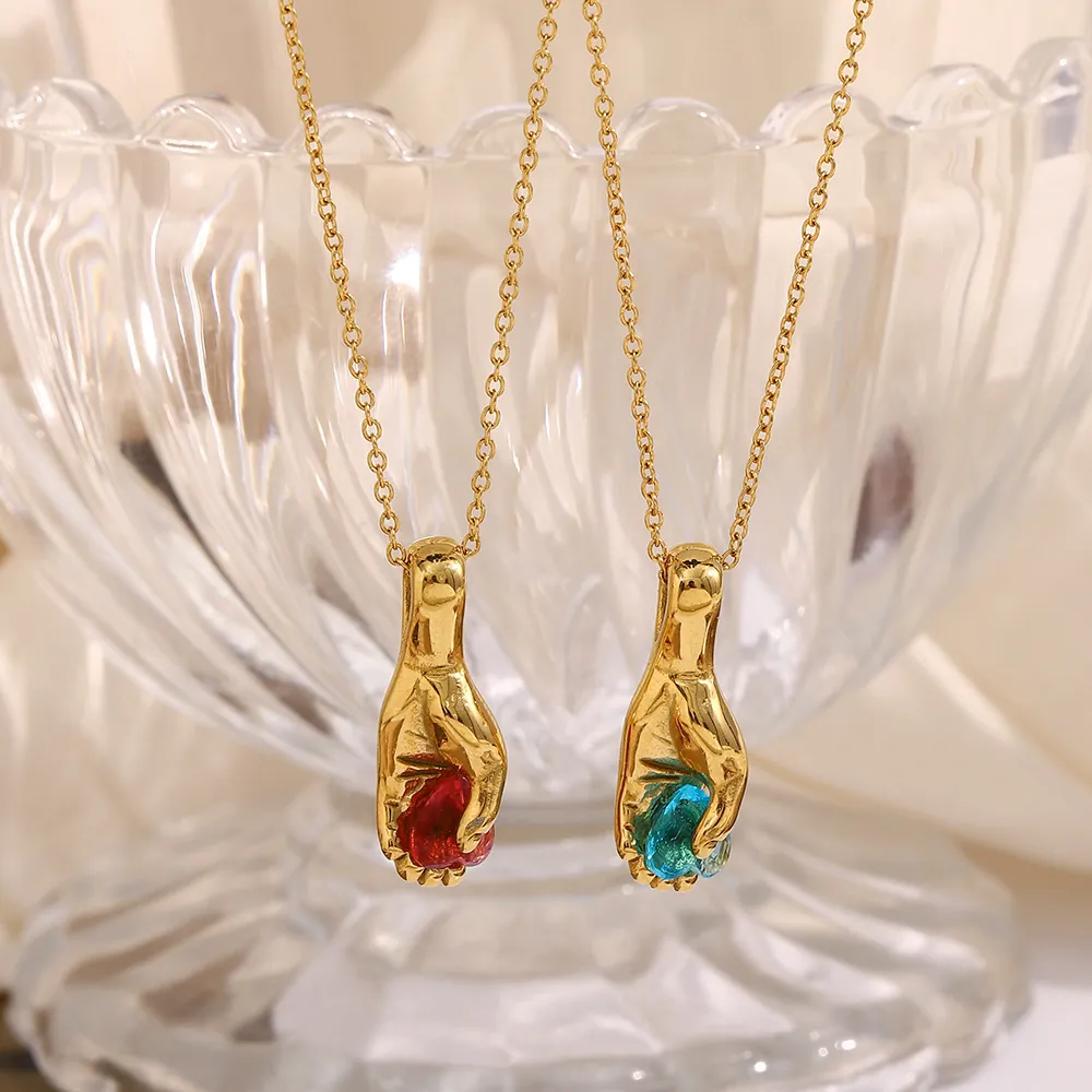 Collier Pendentif Main Tenant Une Pierre Précieuse Acier Inoxydable Plaqué Or 18K Bijoux Élégants Pour Femmes