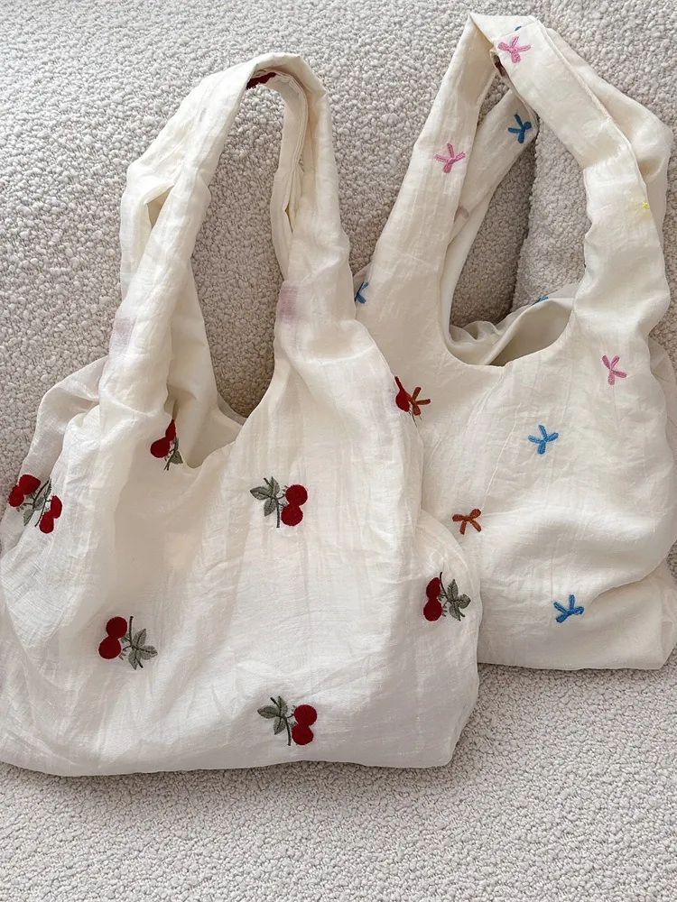 Women Shoulder Tote Bag Textured Polyester Large Capacity Cherry Bow Embroidery Casual Commuting Handbag