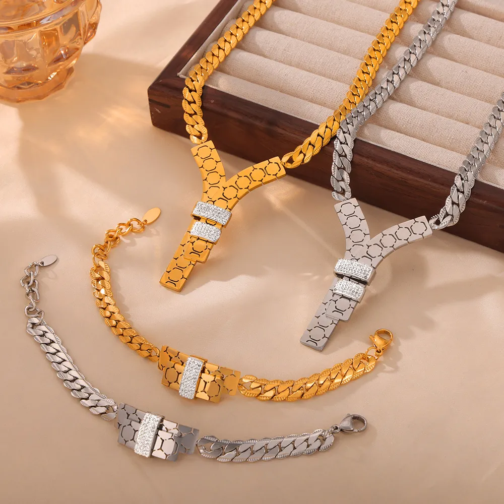 French Chic Titanium Steel Gold Plated Y Letter Pendant Necklace Bracelet Set Luxury Rhinestone Honeycomb Chain Jewelry