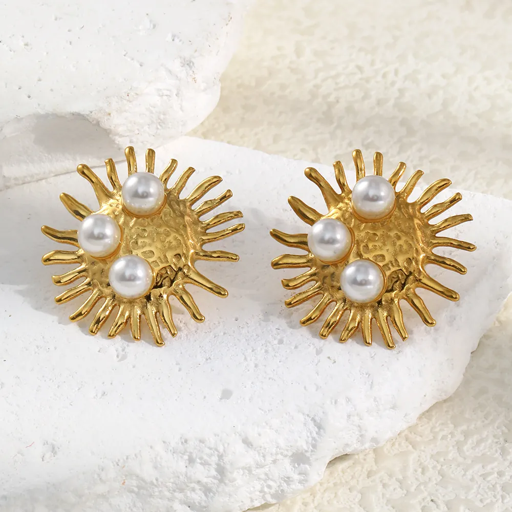 Sunburst Artificial Pearl Stud Earrings 18K Gold Plated Stainless Steel Vintage Hammered Texture Fashion Jewelry For Women