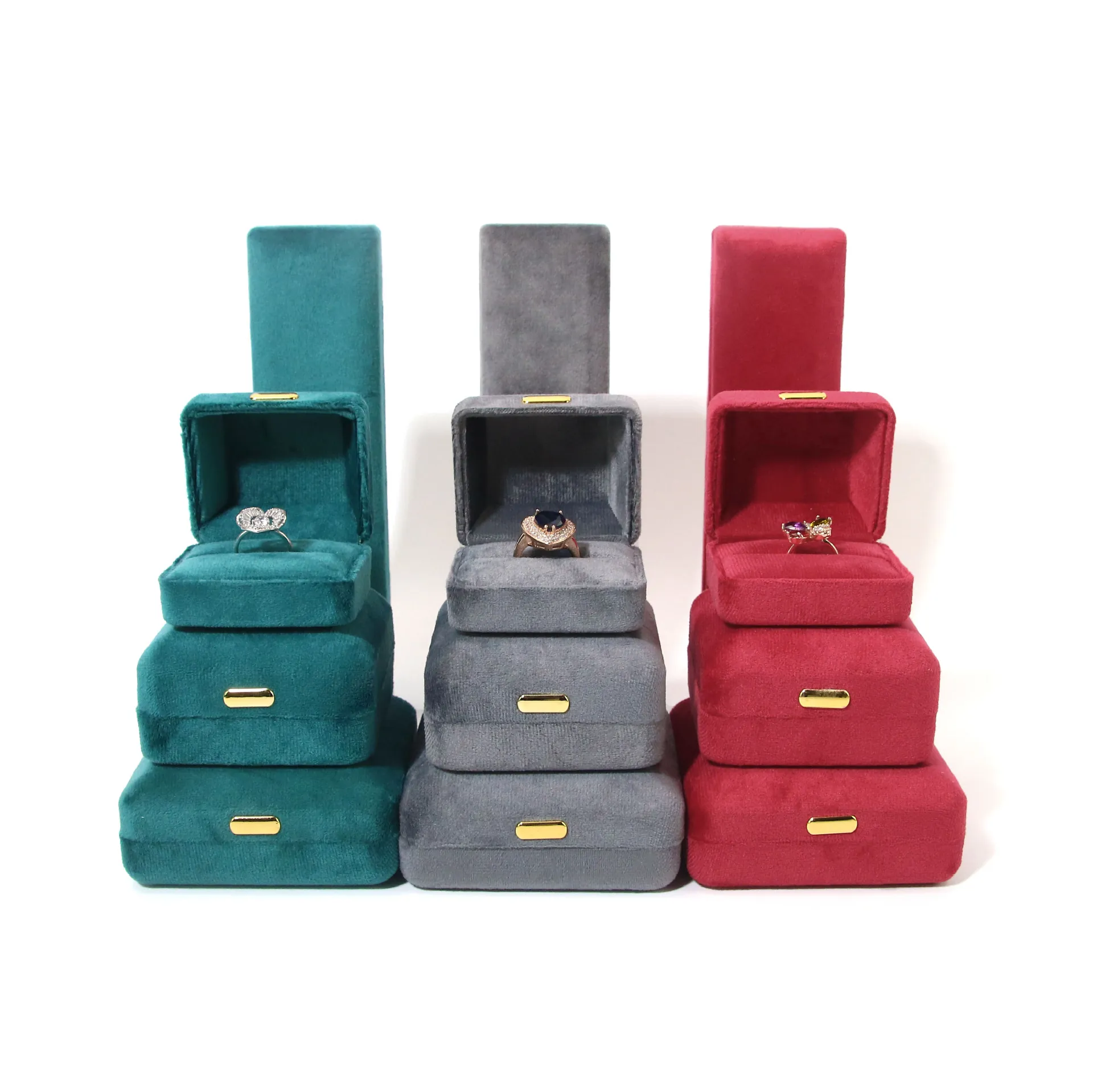 Elegant Velvet Jewelry Box With Metal Buckle High Grade Luxurious Ring Necklace Bracelet Pendant Storage Gift Packaging Box