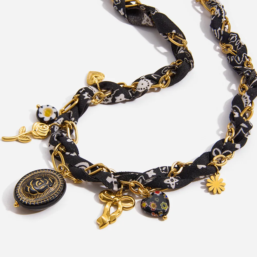 Collier Vintage En Acier Inoxydable Tissé Avec Foulard En Satin Et Pendentifs Rose Cœur Dorés Pour Femme Bijoux Mode