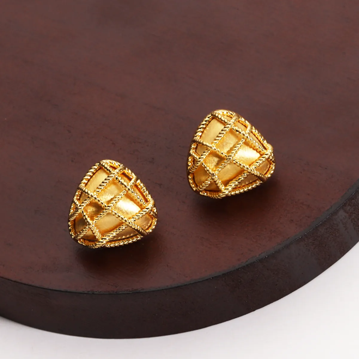 Geometric Triangle Flower Hoop Earrings 18K Gold Plated Alloy With Copper Earring Post Faux Artificial Pearl Zircon Vintage Fashion For Women