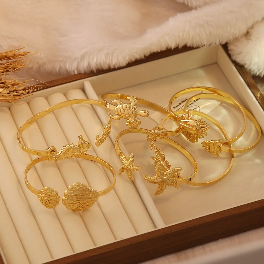 Vergoldeter Edelstahl Offener Armreif Für Damen Meeresschildkröte Seestern Seepferdchen Muschel Ozean Thema Manschette Schmuck