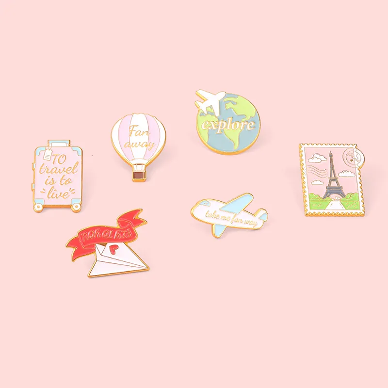 Lot de Broches en Émail Thème Voyage Insignes en Alliage Globe Avion Tour Eiffel Valise Badge pour Vêtements Sac à Dos Décor