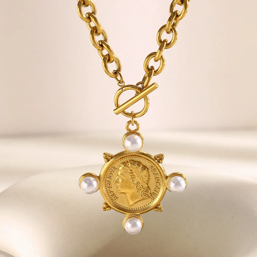 Stainless Steel Pendant Necklace 18K Gold Plated Vintage Coin Toggle Clasp Chunky Chain Artificial Pearl Retro Niche Jewelry Women