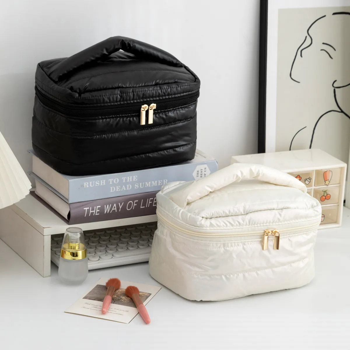Makeup Bag Quilted Puffer PU Leather Waterproof Travel Cosmetic Case Handheld Large Capacity Storage Organizer For Women