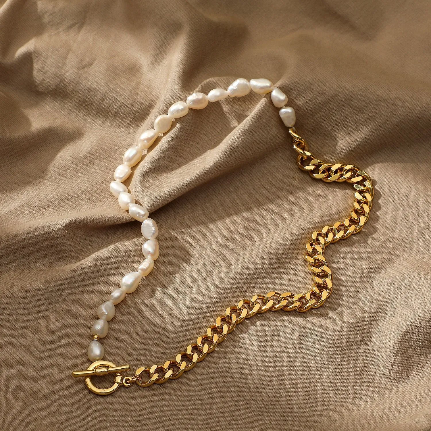 Retro Baroque Freshwater Pearl Necklace With Gold Plated Cuban Chain And Toggle Clasp For Women Men Elegant Fashion