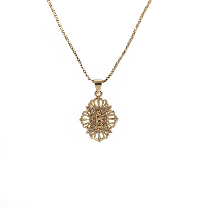 Collier Pendentif Médaille Religieuse Notre Dame De Guadalupe En Cuivre Plaqué Or Avec Bijoux Creux En Zircon