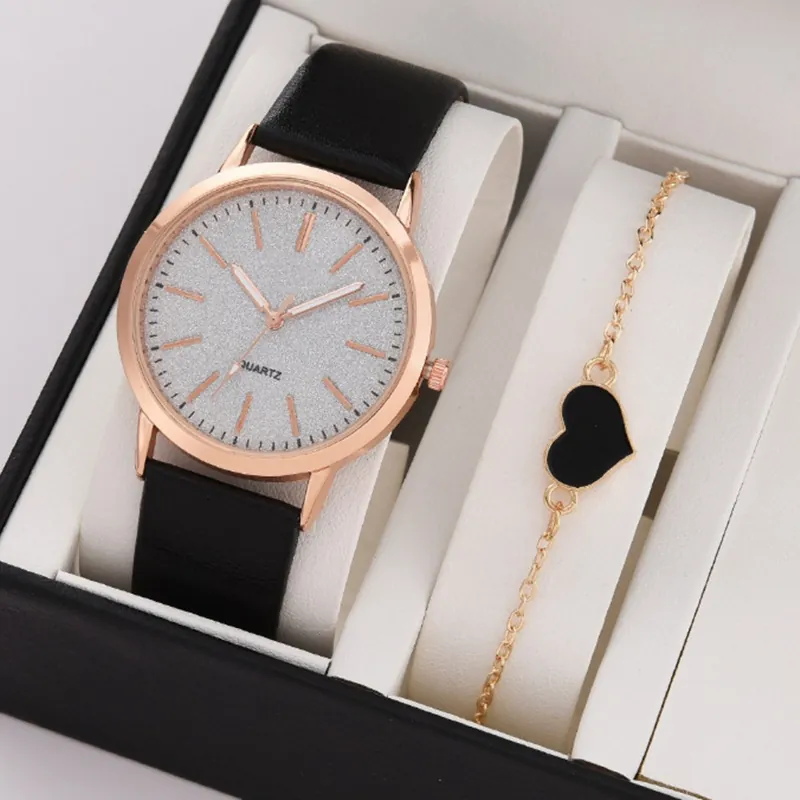 Women Quartz Watch Bracelet Alloy Case PU Leather Strap Glitter Dial Heart Pendant Casual Fashion Accessory