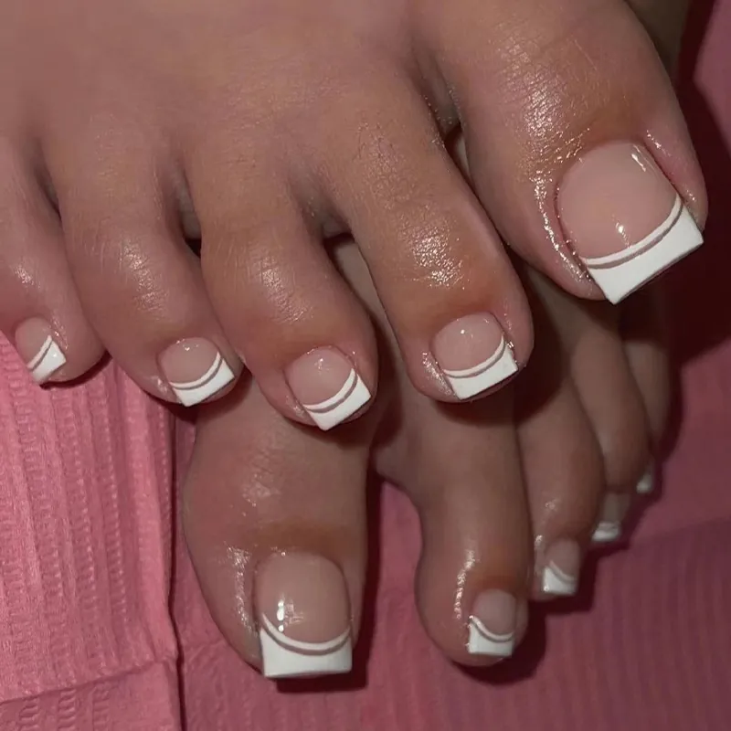 French White Tip Press On Toe Nails Nude Pink Base Short Square Minimalist Design Resin Foot Artificial Nails For Women