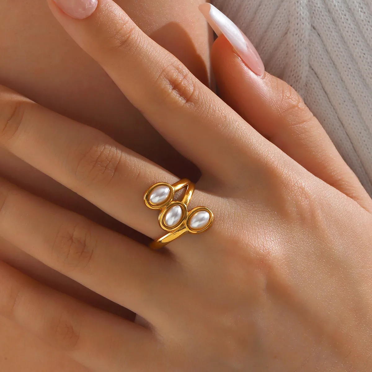 Vintage Artificial Pearl Adjustable Open Ring Stainless Steel Geometric Golden Fashion Jewelry For Women Elegant Light Luxury Style