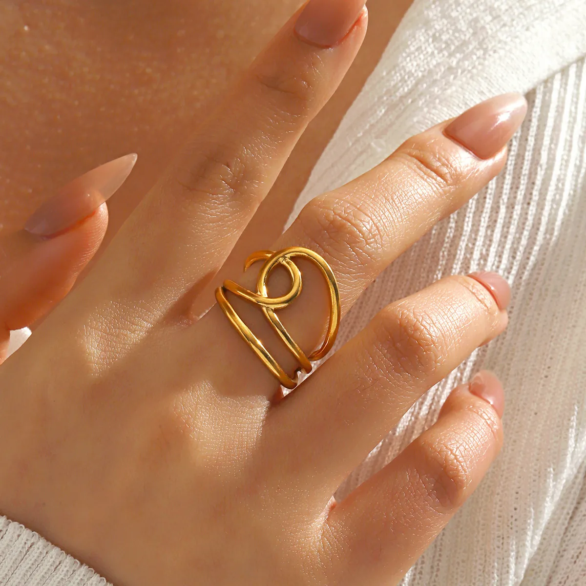 Bague Lignes Croisées Géométrique Multicouche Acier Inoxydable Plaqué Or 18K Bijoux Ajustables Pour Femmes Style Ins