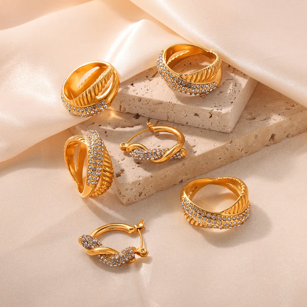 Titanium Steel Gold Silver Plated Twisted Rhinestone Jewelry Set For Women Pave Rhinestone Ring And Earrings Jewelry Set