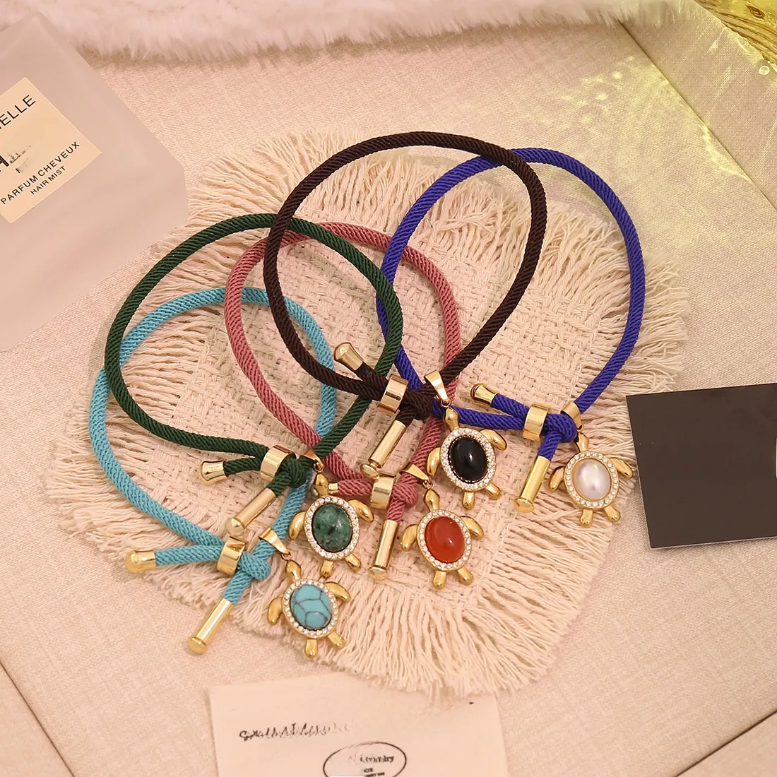 Verstellbares Gewebtes Seilarmband Edelstahl Vergoldet Meeresschildkröte Anhänger Naturstein Strass Böhmischer Schmuck Damen