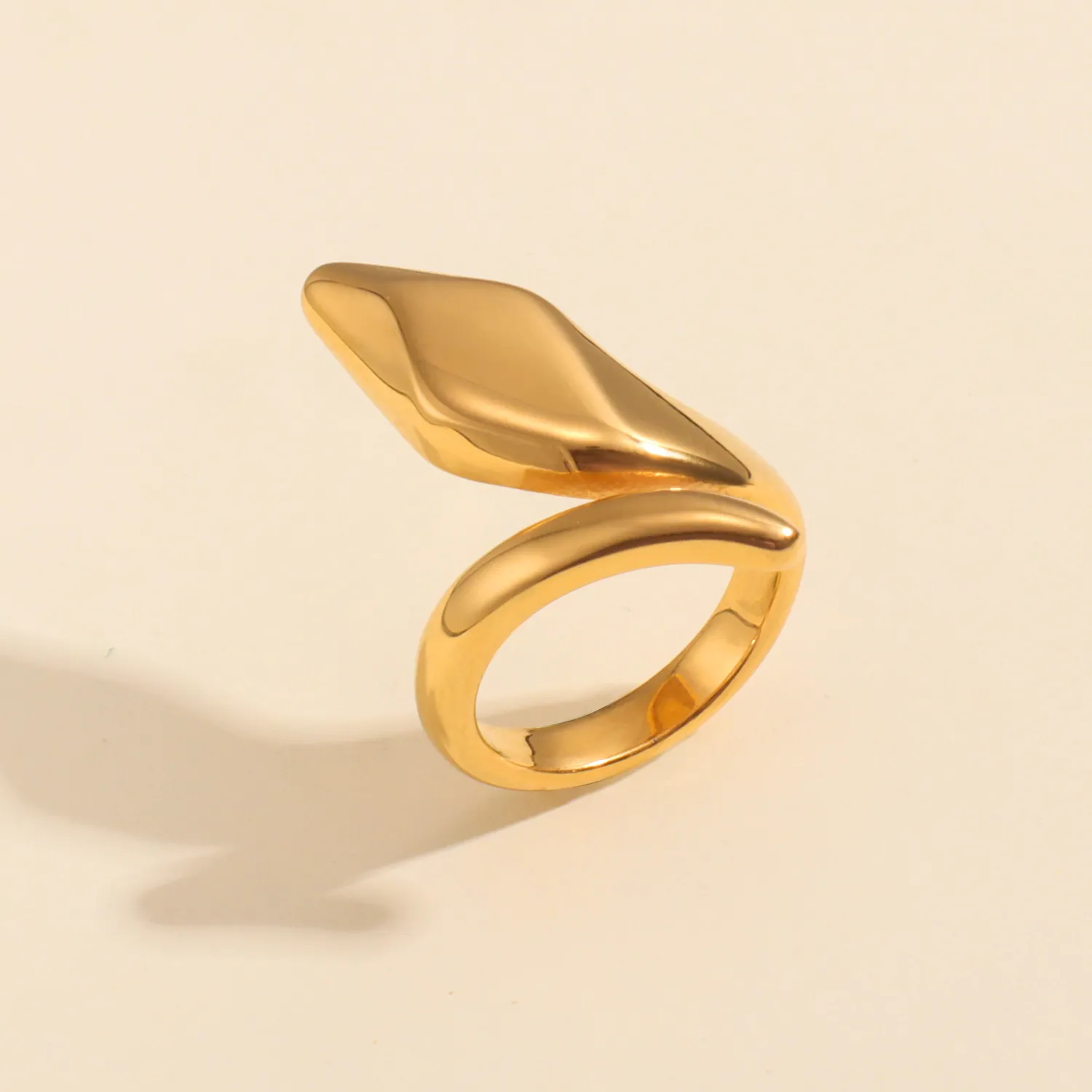 Exaggerated Snake Shaped Stainless Steel Open Ring For Women 18K Gold Plated Adjustable Animal Finger Ring Statement Jewelry