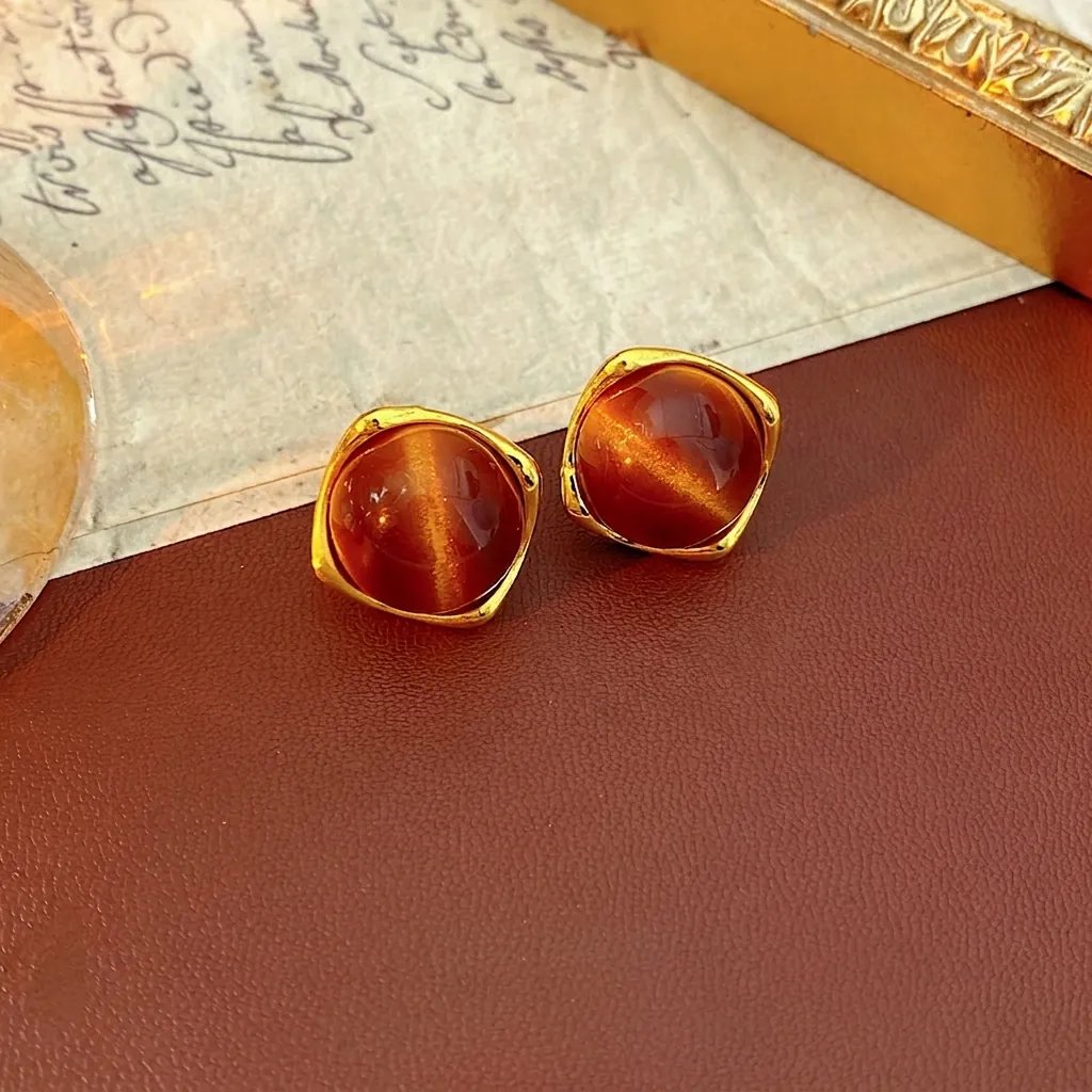 Boucles D'oreilles Puces Vintage En Alliage Carré Avec Résine Œil De Chat Et Tige En Argent Style Français Élégant Bijoux Femme