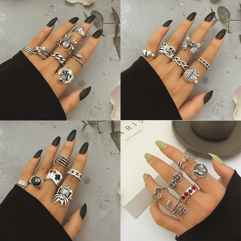 Vintage Silver Color Alloy Rings Gothic Punk Butterfly Spider Skull Snake Mushroom Mask Heart Hip Hop Retro Jewelry Accessory