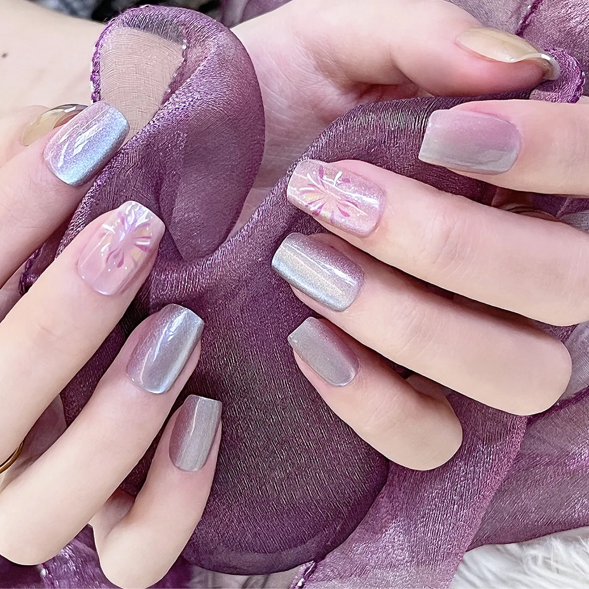 Κοντά Τετράγωνα Στρογγυλά Τεχνητά Νύχια Aurora Cat Eye Glitter Gradient Floral Pattern Sweet Style Επαναχρησιμοποιήσιμα Ψεύτικα Νύχια