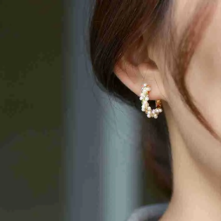 Alloy Faux Artificial Pearl Twisted Hoop Earrings Retro Elegant Aesthetic Vintage Style Jewelry Fashion Accessory For Women