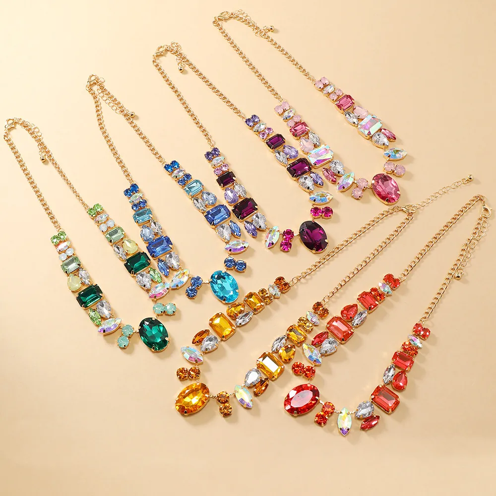 Exaggerated Alloy Colorful Rhinestone Necklace French Vintage Geometric Statement Necklace For Women Banquet Party Jewelry Gift