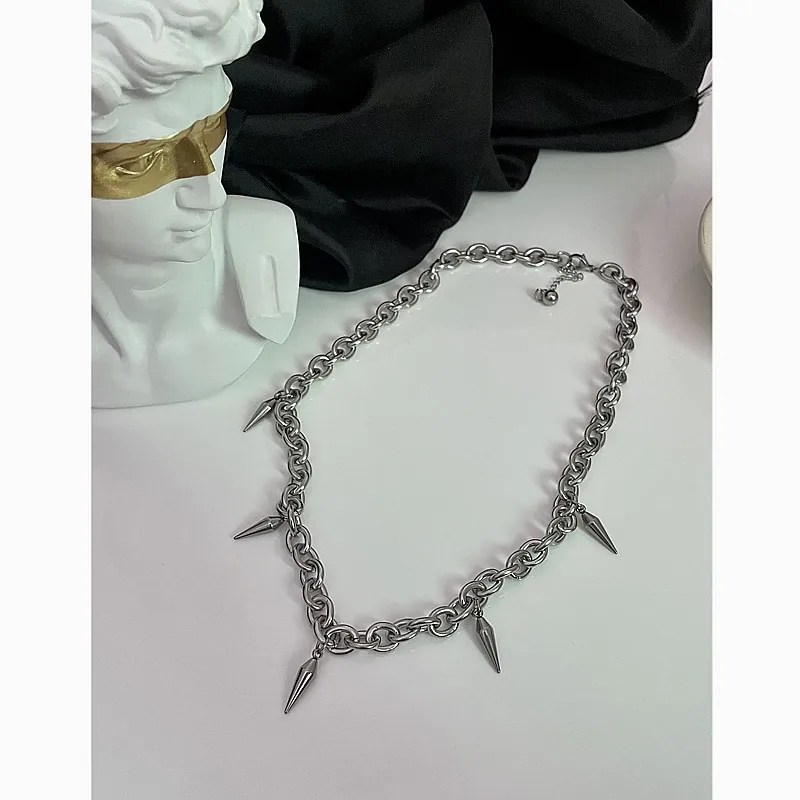 Punk Stainless Steel Spike Pendant Necklace Heavy Chain Cone Rivet Choker For Men Women Hip Hop Streetwear Jewelry