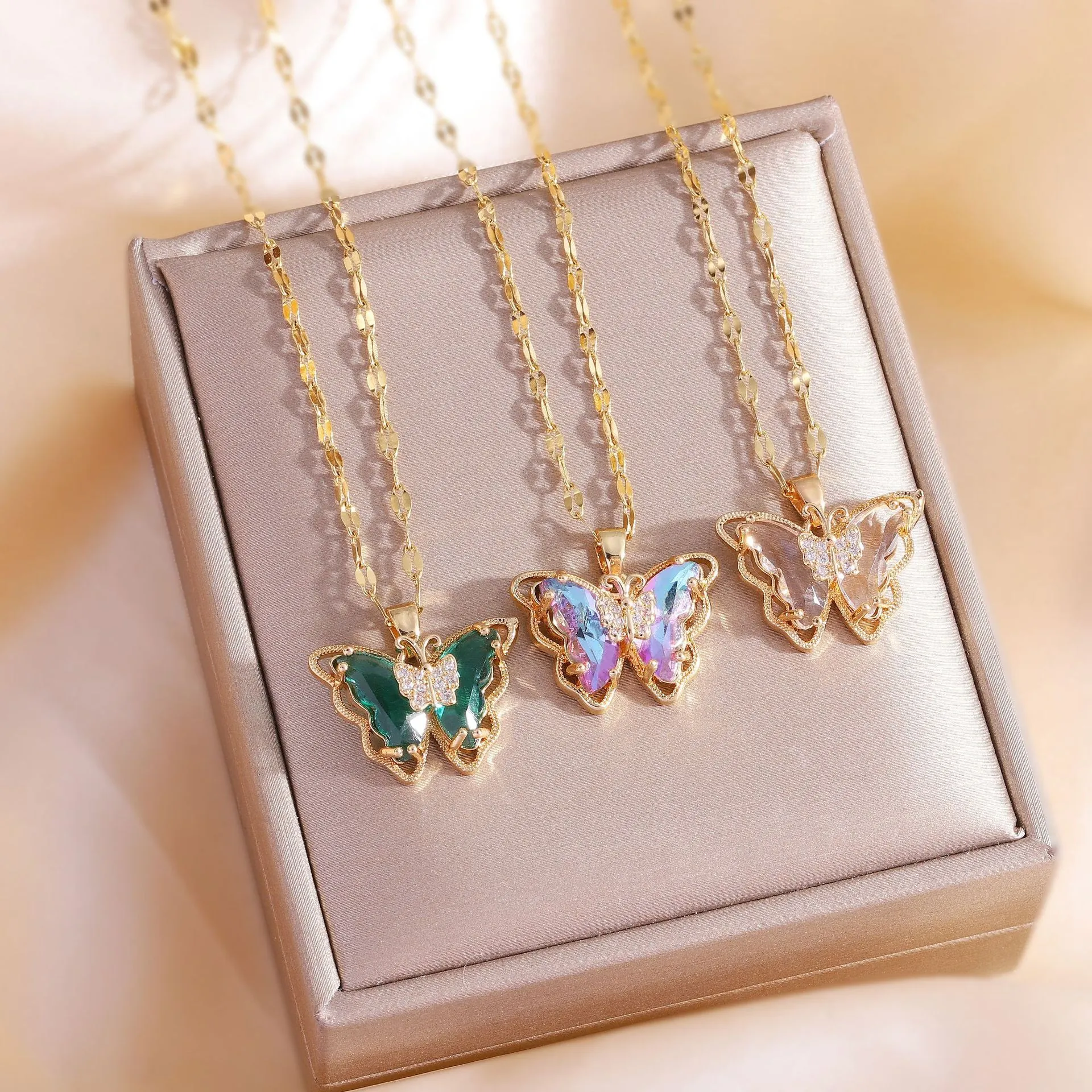 Butterfly Pendant Necklace Copper Gold Plated With Colorful Crystal Zircon Micro Pave For Women Elegant Jewelry