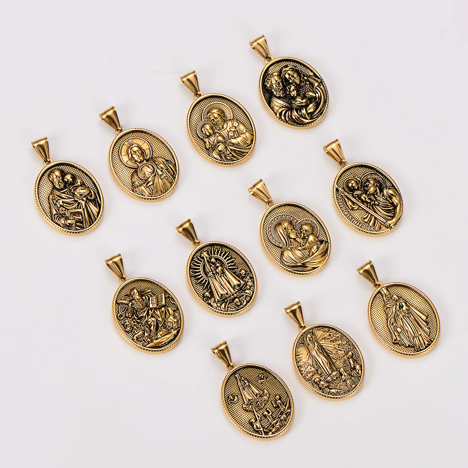 Vintage Religious Portrait Oval Pendant Necklace 18K Gold Plated 304 Stainless Steel Hip Hop Jewelry For Men Women