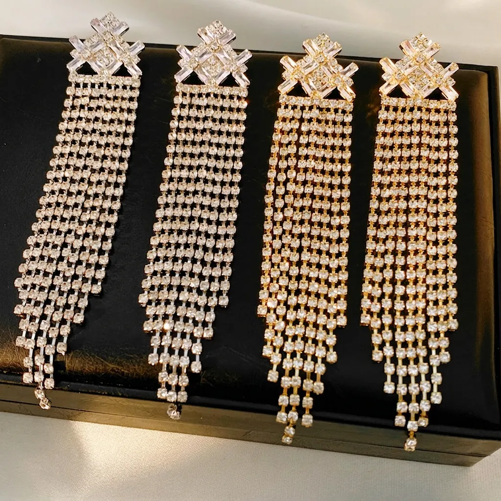 Orecchini Pendenti Lunghi Nappe Geometrici Vintage Zircone Strass Rame Con Silver Earring Post Gioielli Lusso Donna