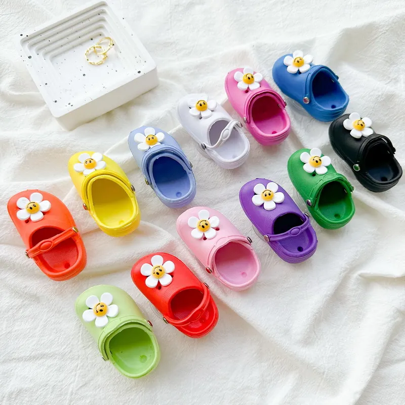 Mini Clog Shoe Phone Socket Airbag Stand Smiley Flower Desktop Support Plastic Cute Ins Style Retractable Holder
