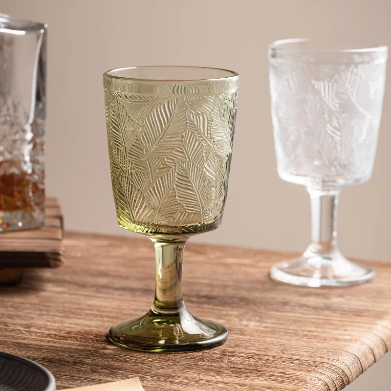 Retro Leaf Embossed Wine Glass Crystal Glass Goblet Elegant Drinkware For Champagne Water Home Party Luxury Style