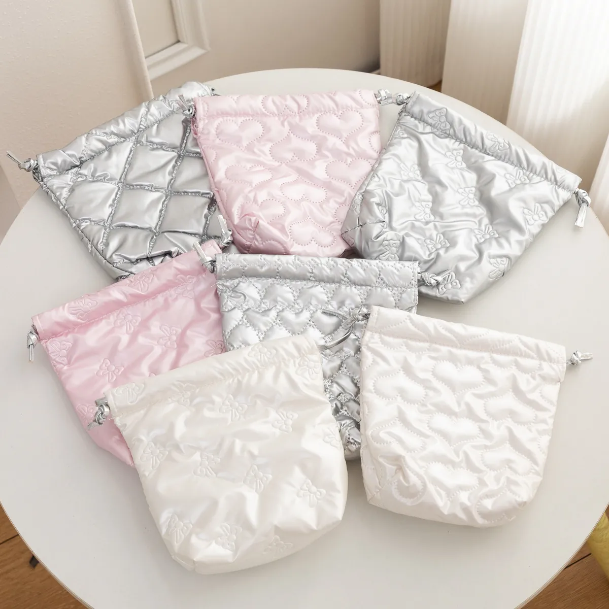 Glossy PU Leather Drawstring Storage Bag Quilted Bow Heart Pattern Waterproof Travel Makeup Pouch Portable Elegant For Women