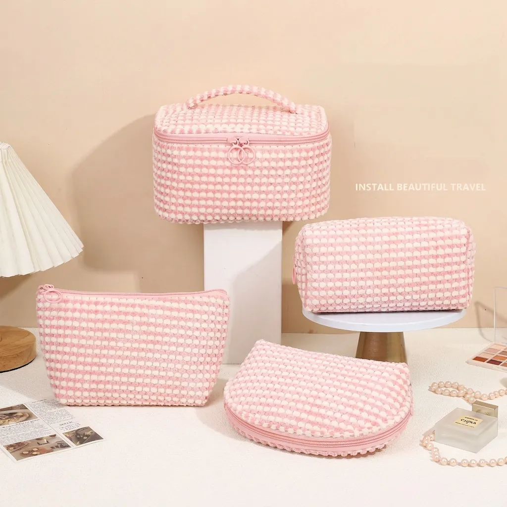 Plush Checkered Makeup Bag Large Capacity Portable Travel Cosmetic Pouch Wash Toiletry Organizer Soft Cute Handbag Storage