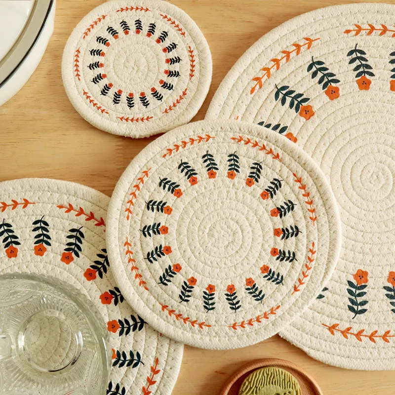 Round Cotton Woven Placemats Retro Floral Print Heat Resistant Coasters Nordic Style Table Decoration Anti Slip Pads