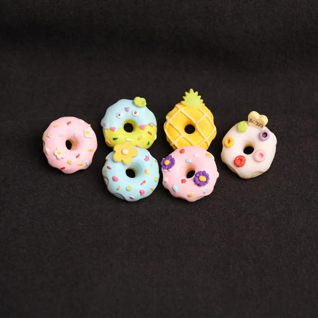 Cute Cartoon 3D Resin Donut Brooch Pin For Women Kids Food Theme Sweet Candy Dessert Brooch Badge Clothes Bag Accessories