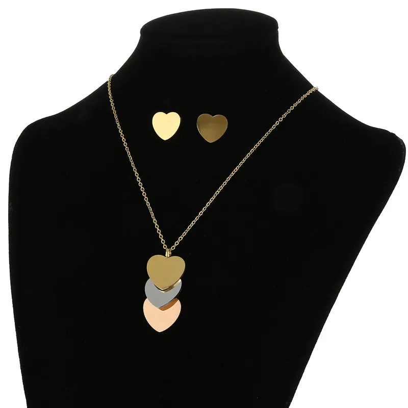 Parure de Bijoux Collier et Boucles d'Oreilles avec Pendentif en Cœur en Acier Inoxydable pour Femmes Cadeau de Saint-Valentin en Acier Titane Poli