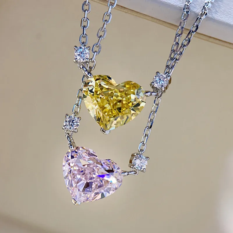 Elegant Copper Heart Shape Rhinestone Pendant Necklace For Women Electroplated Sweet Style Jewelry Pink Yellow Clavicle Chain