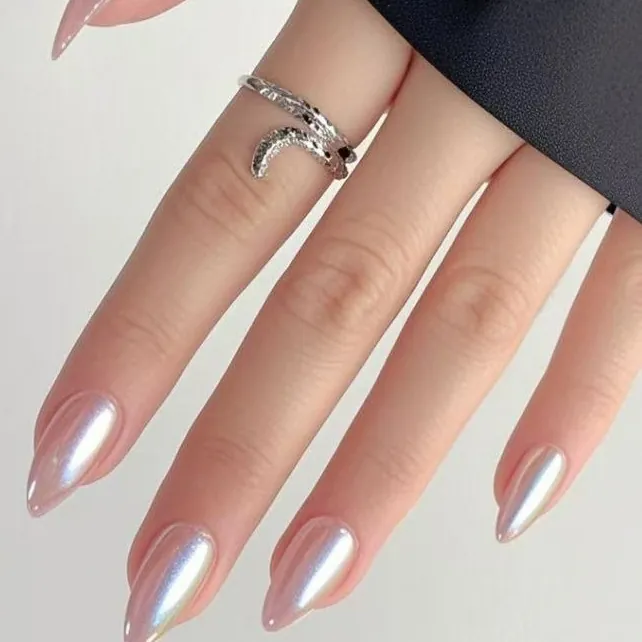 Faux Ongles Amande Nacrés Rose Nude Couleur Unie Ongles Artificiels Pour Femmes Manucure Style Élégant Et Doux