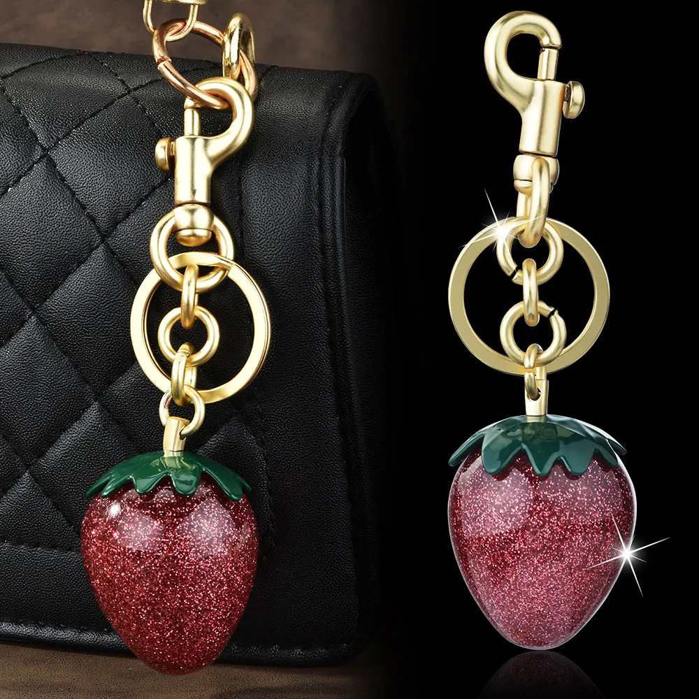 Fashion Glitter Strawberry Keychain Bag Charm Red Fruit Pendant Gold Metal Key Ring Women Handbag Decor Accessory