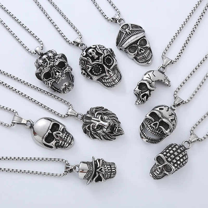 Collier Pendentif Tête de Mort Punk Vintage en Acier Inoxydable Bijoux Gothiques Hip Hop Street Style Tête de Lion pour Hommes Femmes Cadeau
