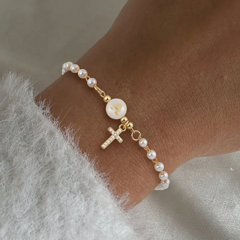 Bracelet Lettre Initiale Künstliche Perle Pour Femmes Chaîne En Künstliche Perles Alliage Avec Pendentif Croix Strass Coeur Coquillage Bijoux