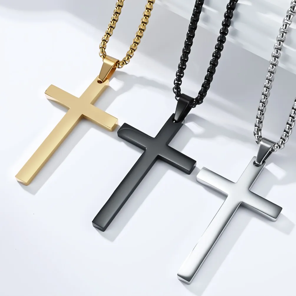 Collana con Pendente a Croce in Acciaio Inossidabile Placcato Oro 18K per Uomo Semplice Lucidata a Specchio Minimalista