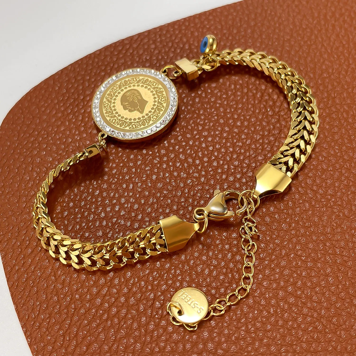 Vintage Stainless Steel Coin Portrait Pendant Bracelet For Women Gold Rhinestone Evil Eye Charm Chain Bracelet Jewelry Gift